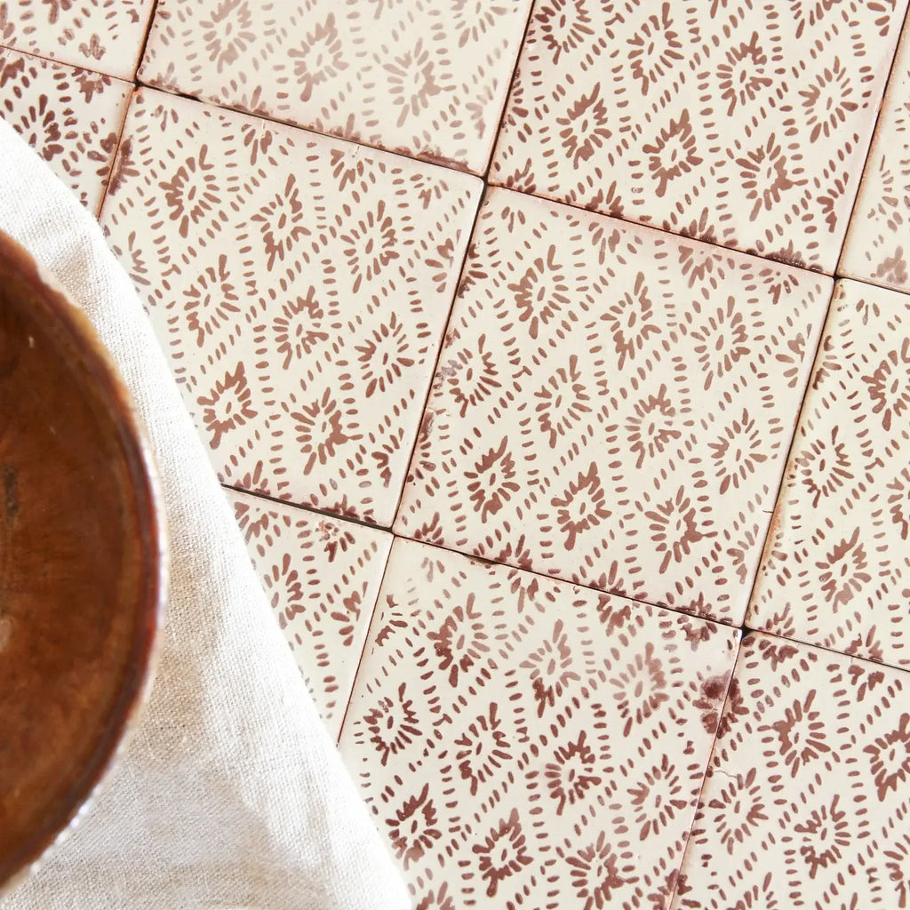 Brila Chocolate 4"x4" by Tilesofezra