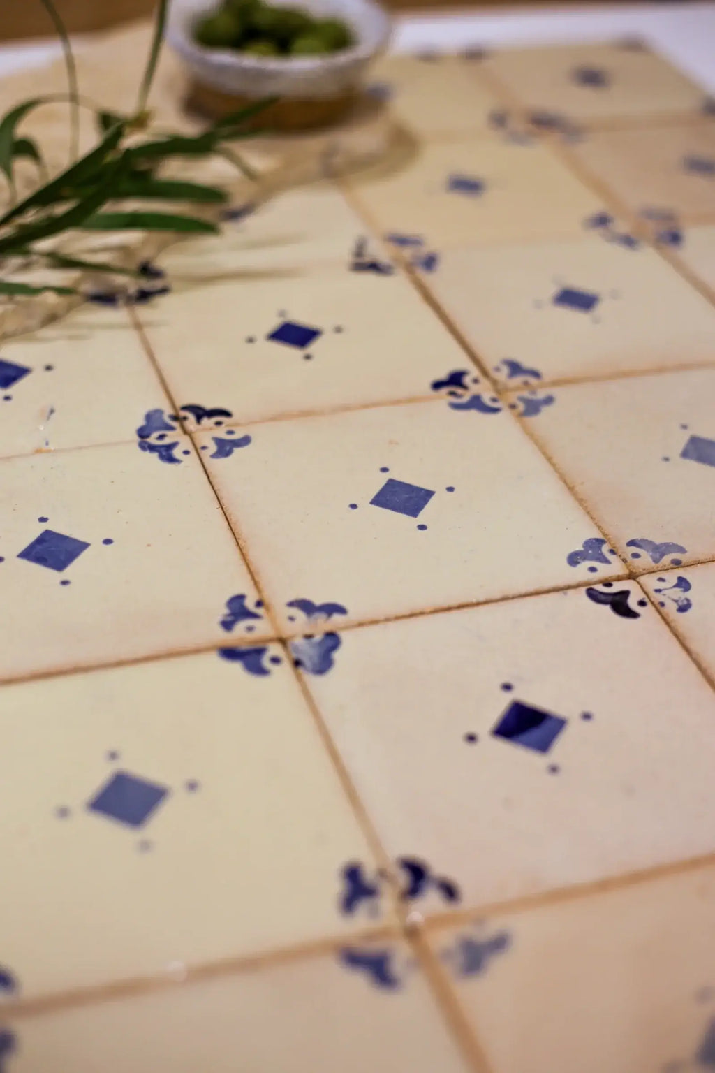 Caja Azul 4"x4" by Tilesofezra