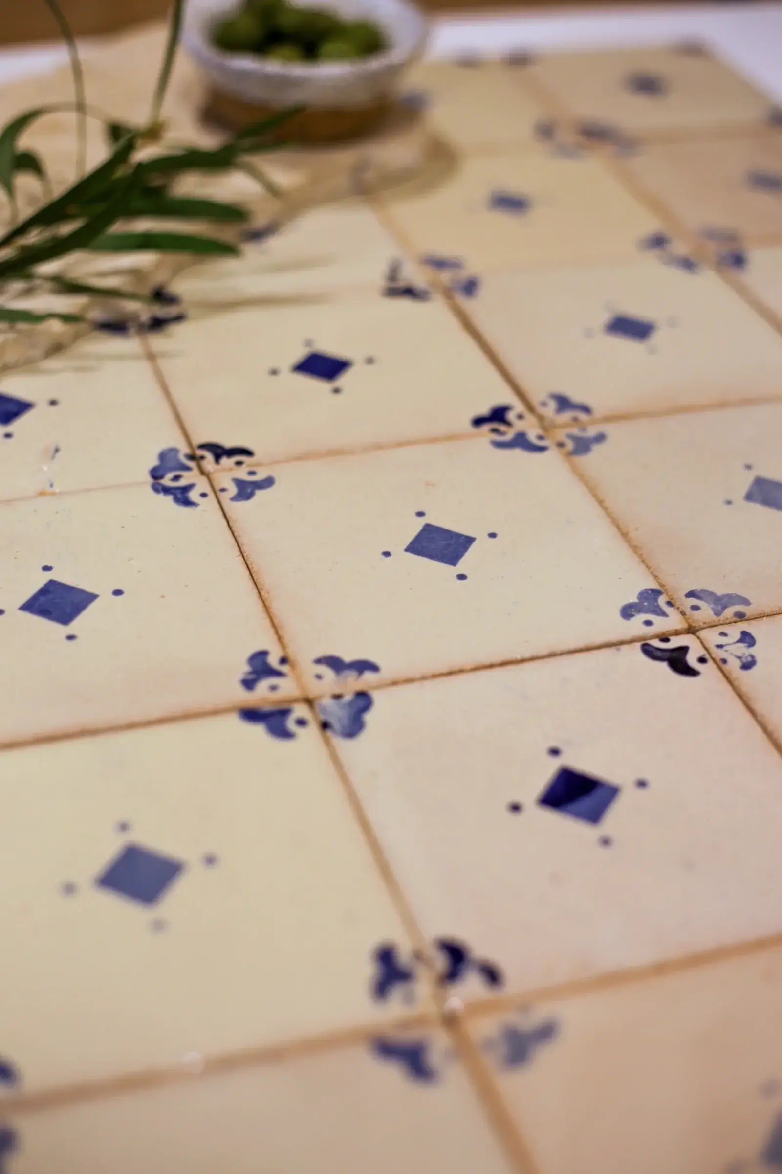 Caja Azul 4"x4" by Tilesofezra