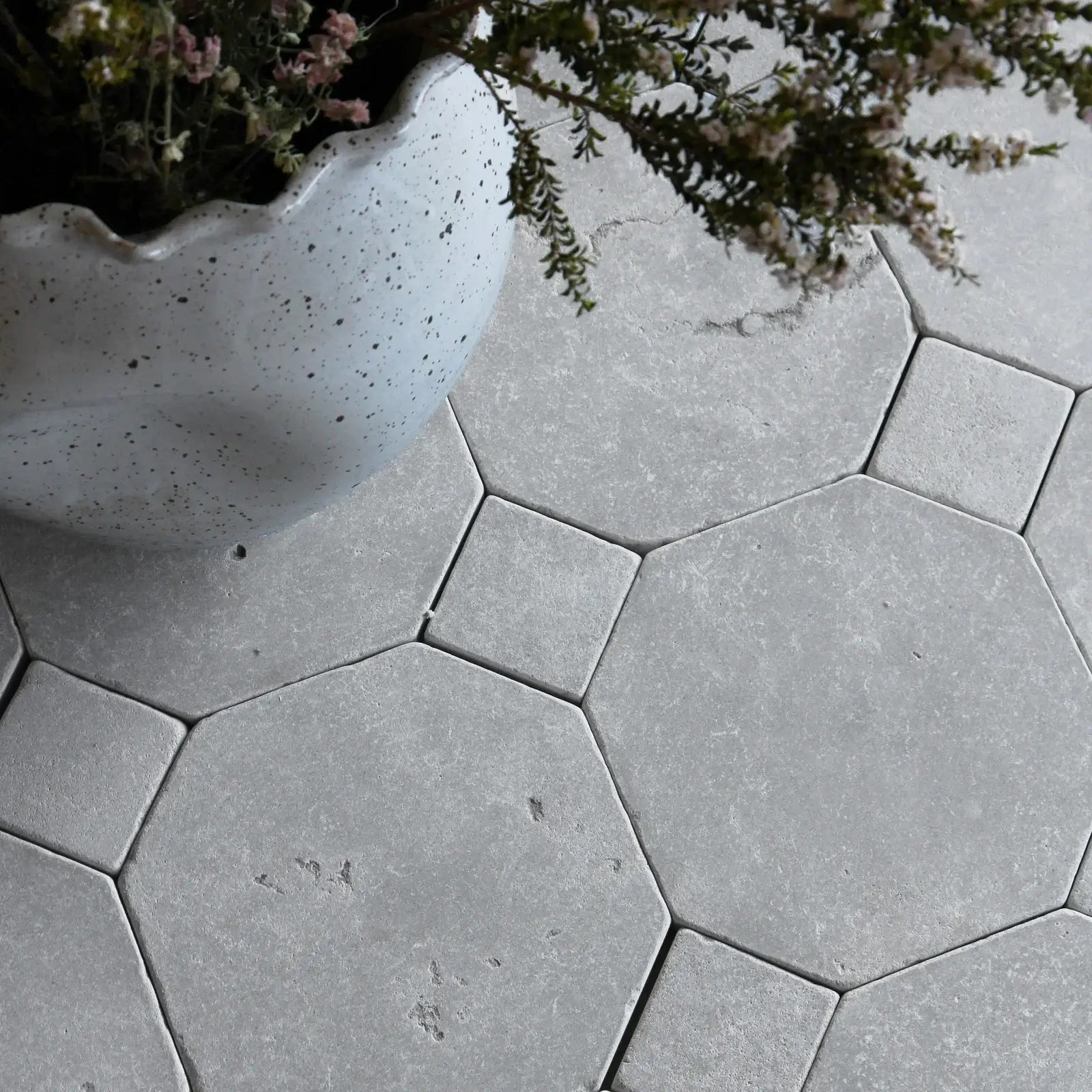 Atlas 8"x8" Ocotgon Matte by Tilesofezra