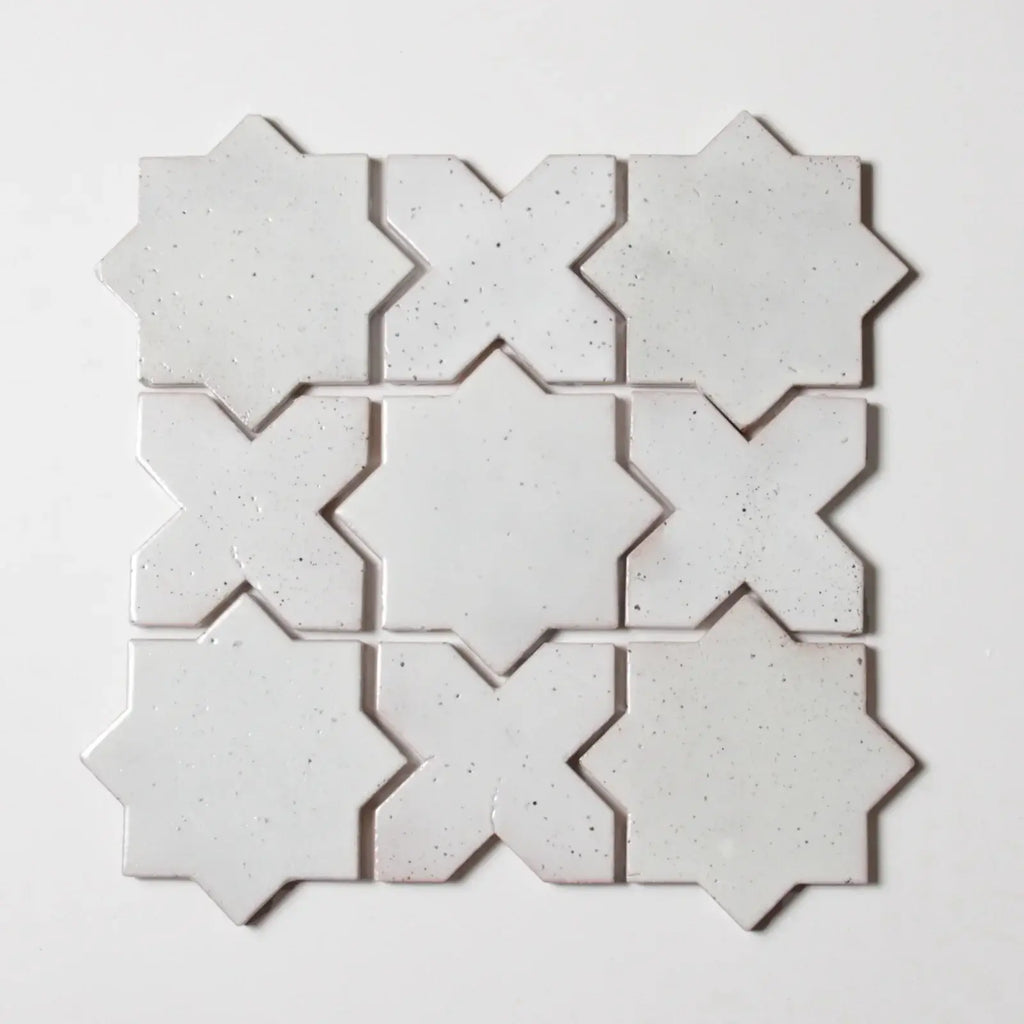 Estrela Nieve Punto 4"x4" Star & Cross Tile by Tilesofezra