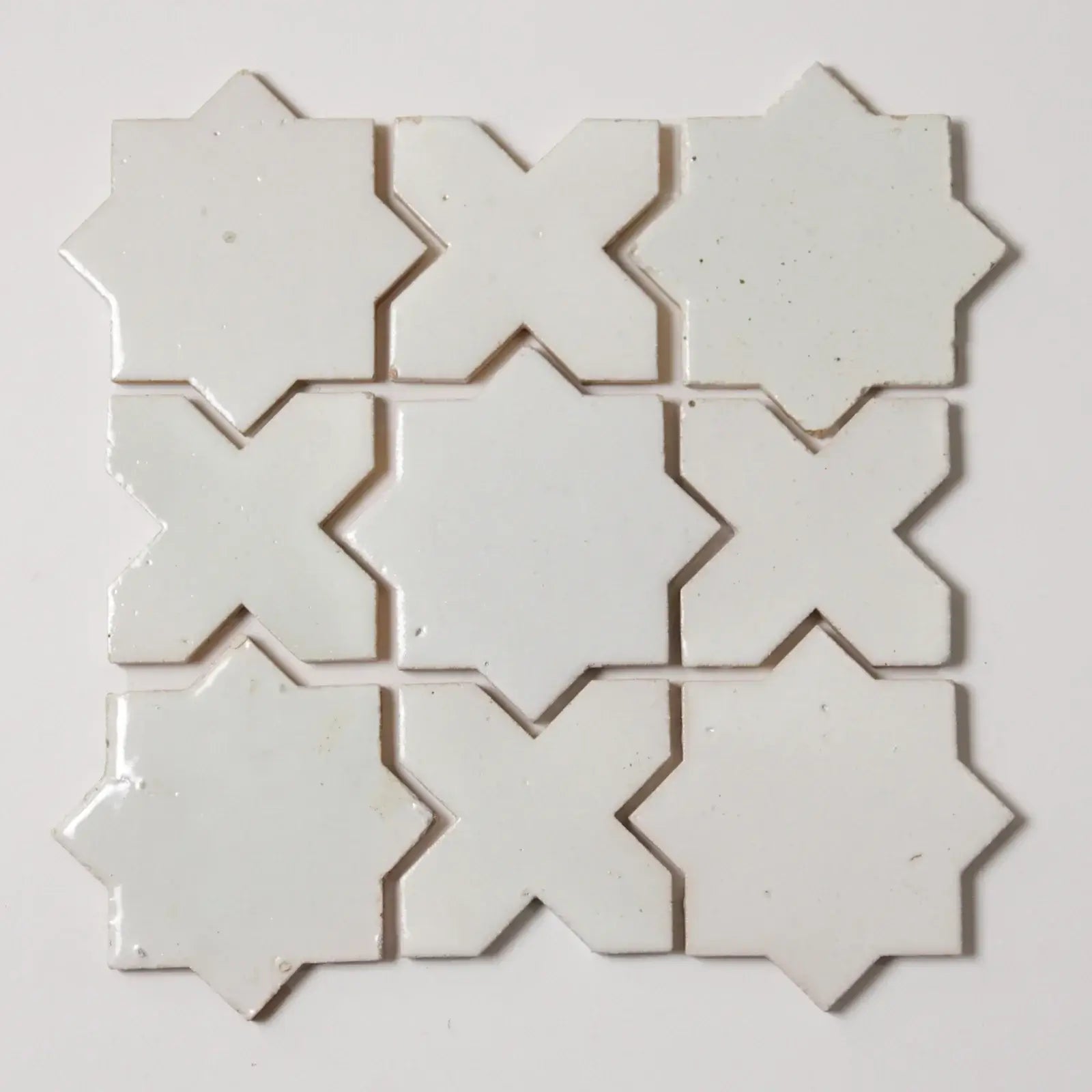 Estrela Nieve 4"x4" Star & Cross Tile by Tilesofezra