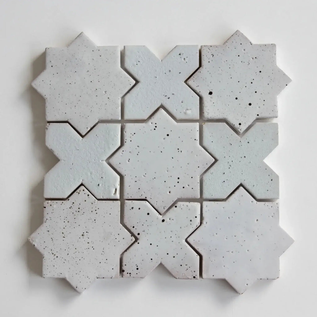 Estrela Nieve Punto 4"x4" Star & Cross Tile by Tilesofezra