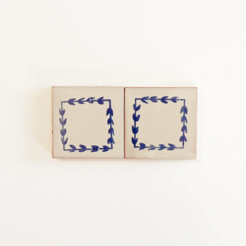Tulip Azul 4"x4" by Tilesofezra