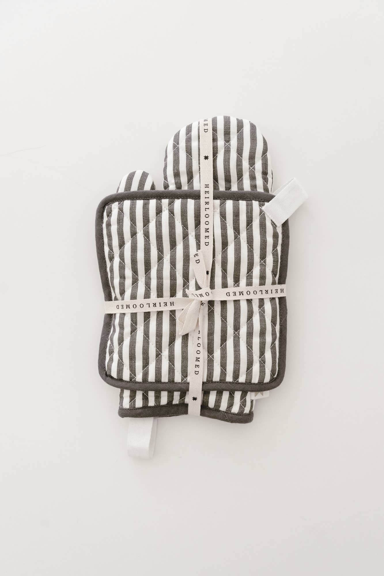 Keepsake Quilted Linen Oven Mitt + Potholder Set Pewter